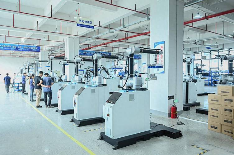 华盛控ai大模型:为码垛机器人注入"灵魂"